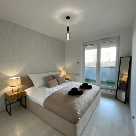 Апартаменты St Tower *