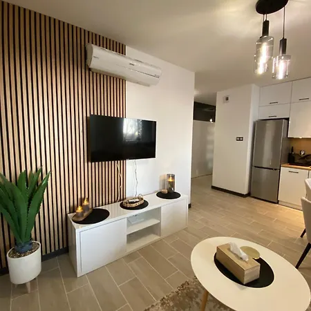 Apartment St Tower *